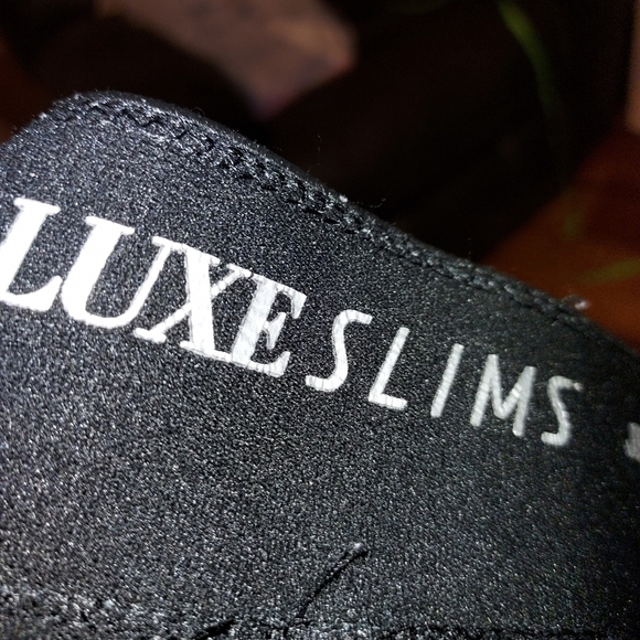 Luxe Slims jegging plaid red and black large Petite - Picture 3 of 8